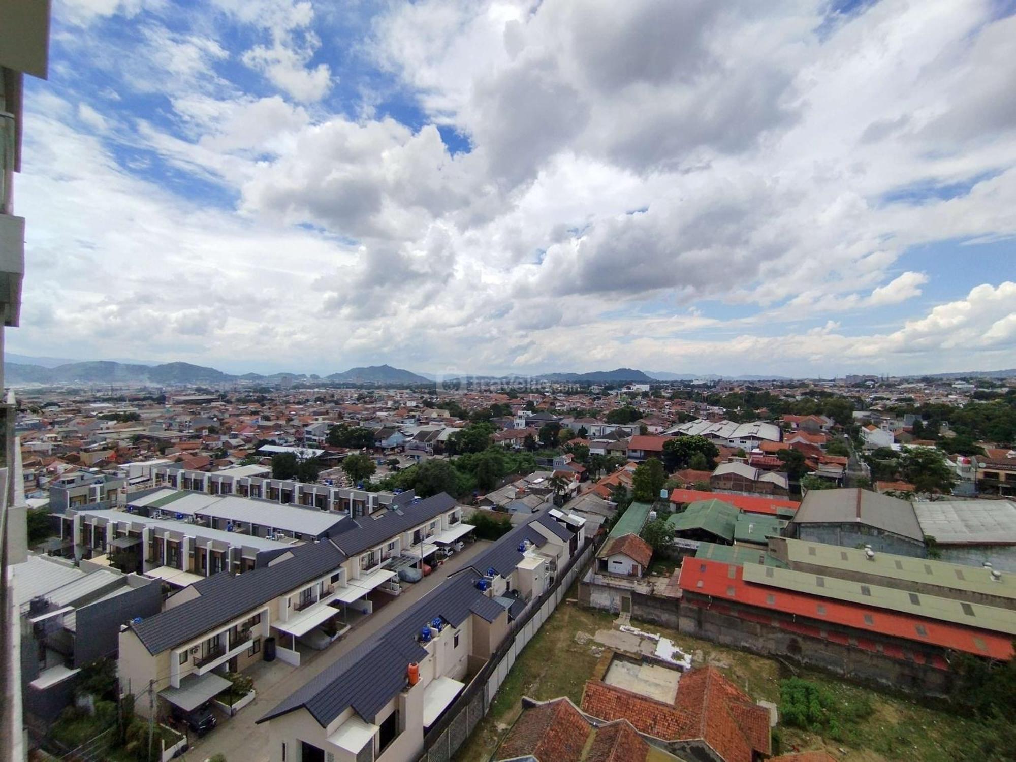 Cozy Industrial Designed 2br At Gateway Pasteur By Travelio Bandung